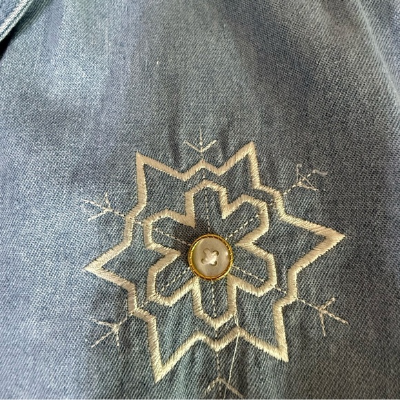 Allsport Denim Jean Shirt Size Large Longsleeve  Women Snowman Applique Granny - Picture 3 of 10